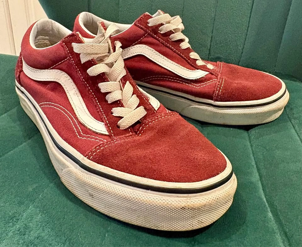 Vans Old Skool Maroon Sneakers - size 7