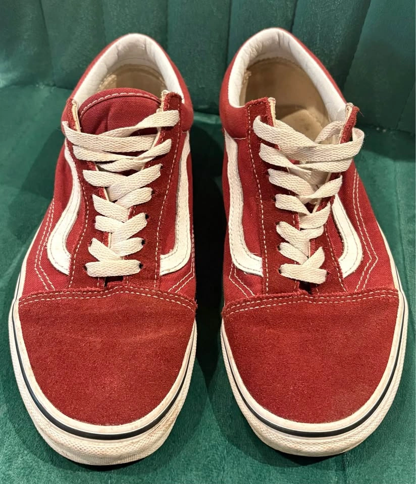 Vans Old Skool Maroon Sneakers - size 7 - photo 3