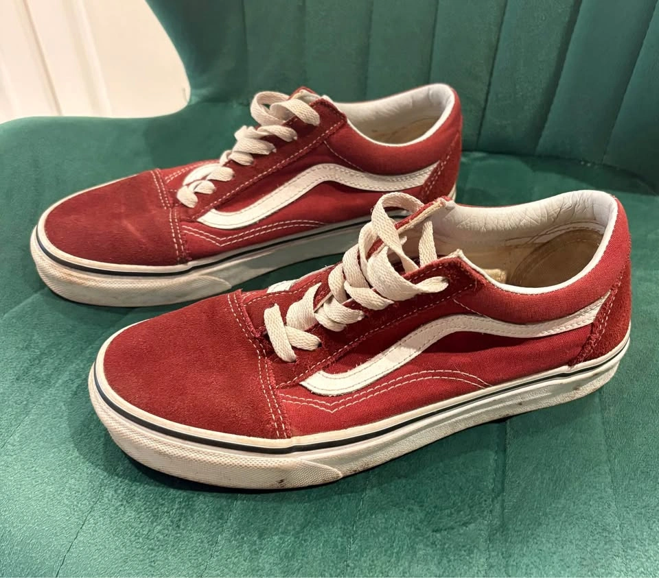 Vans Old Skool Maroon Sneakers - size 7 - photo 4