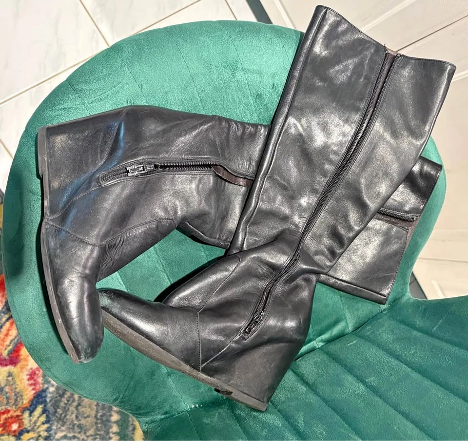 Browns Made in Italy Black Leather Wedge Boots- Size 7