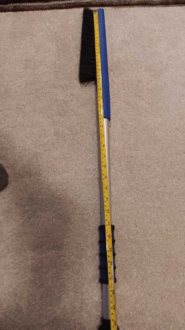 Mallory Winter Wise Snow Brush and Scraper - photo 3