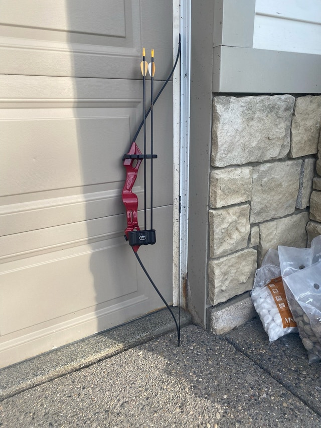 Bear Junior Bow and Arrow Set