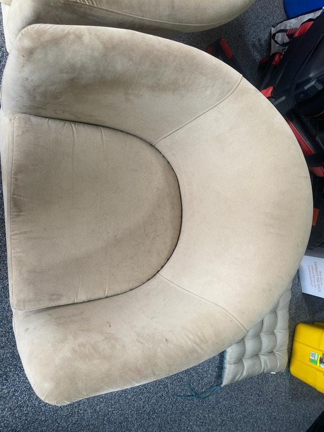 Pair of Bucket Chairs - photo 4