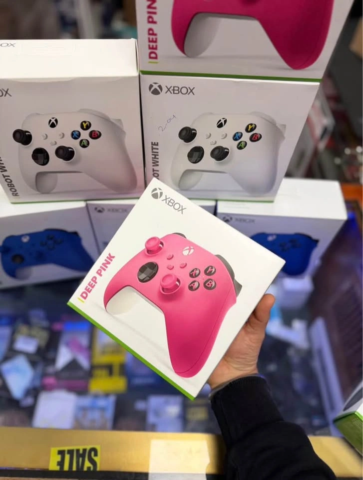 Brand New Xbox Controllers Sealed - photo 2