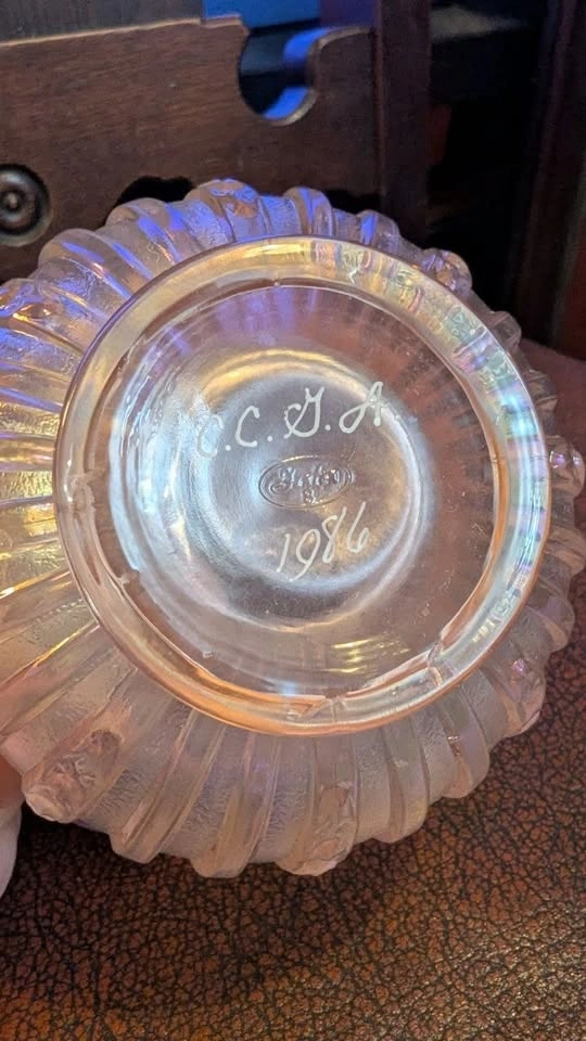 Vintage 1986 Fenton Irridescent Pink Carnival Glass Bowl - photo 2