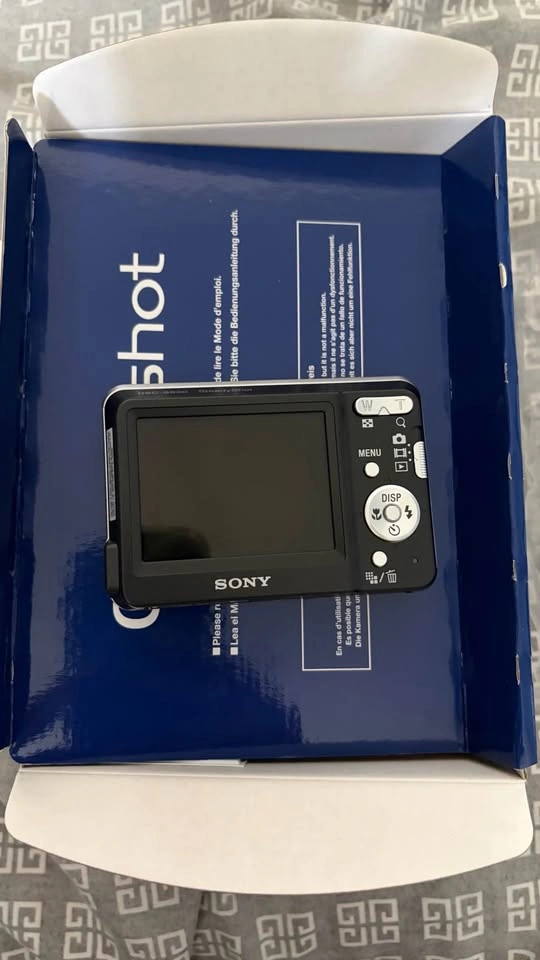 Sony CyberShot DSC-S930 Digital Camera - photo 5