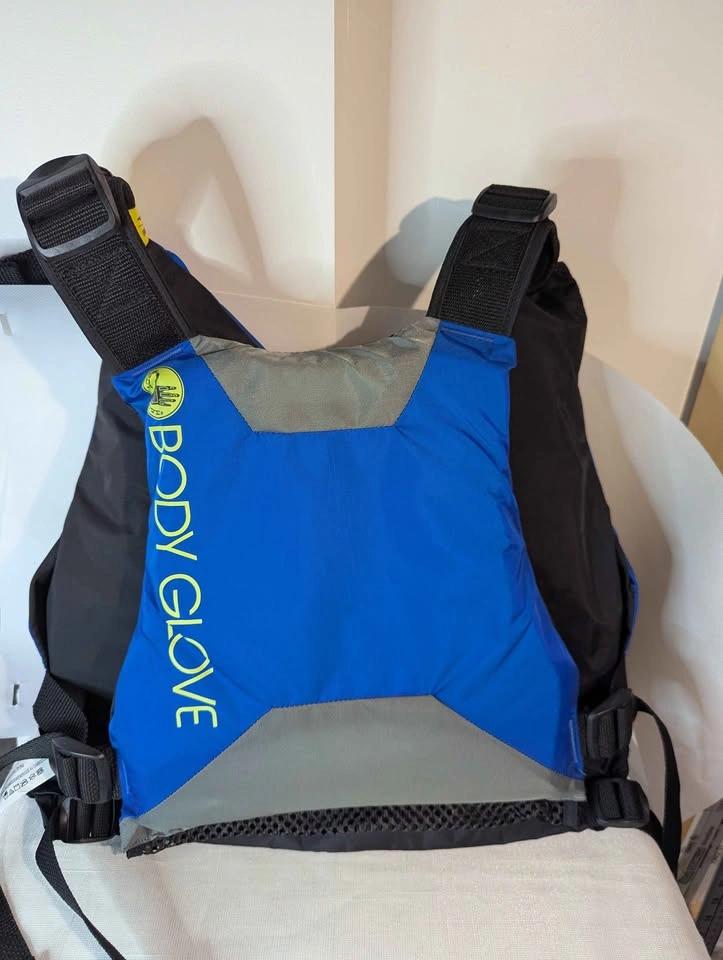 Body Glove Paddling Vest Size S/M. New with tags - photo 3