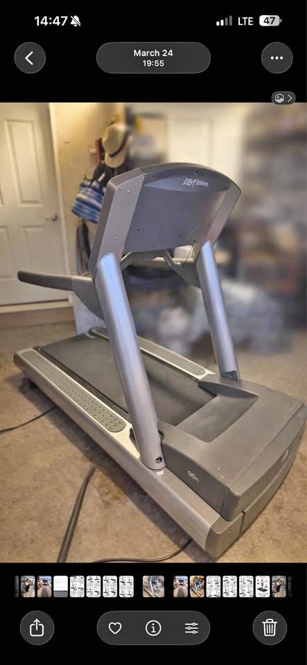 Life Fitness Commercial Treadmill – Heavy Duty Gym Quality