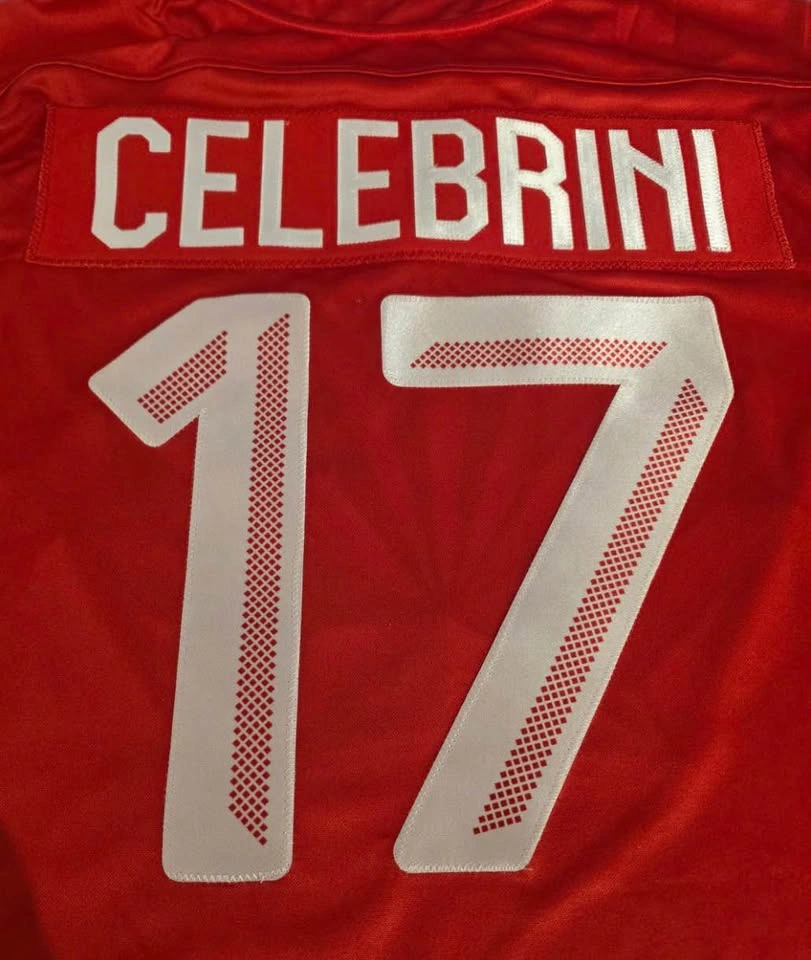 Celebrini team Canada jersey size small & medium - photo 3