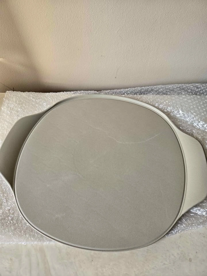 Pampered Chef Pizza Stone