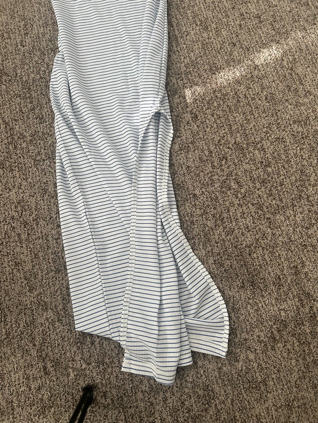 tight blue and white dress - photo 3