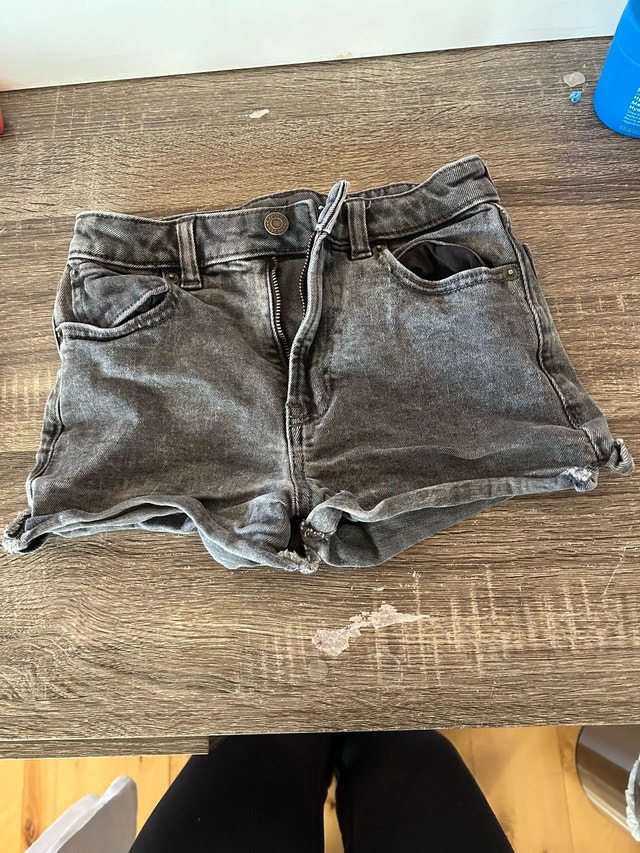 cute black Jean shorts
