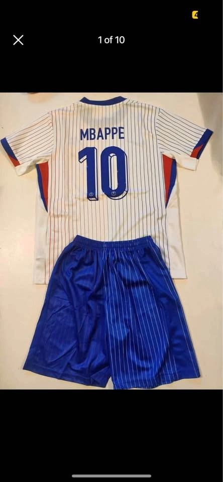 Kid size soccer jersey brand new - photo 2