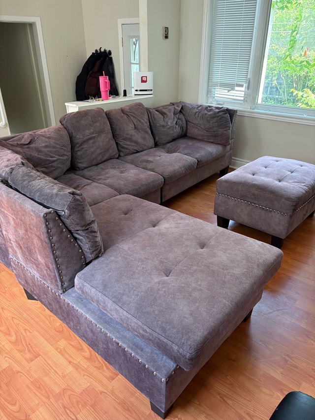 Large Grey Sectional Couch + Ottoman - photo 2