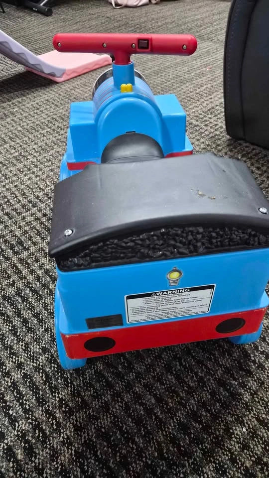 Power Wheels Thomas & Friends Ride-On Train with Track - photo 4