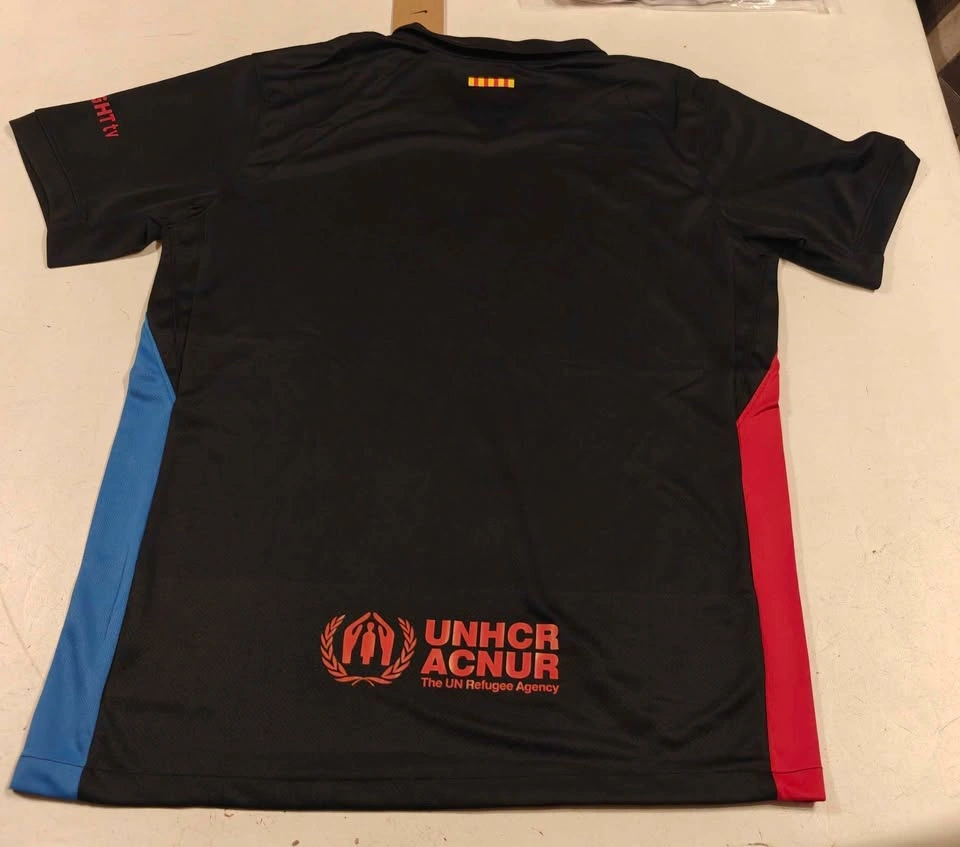 Barcelona home/Away jerseye new with tags - photo 2