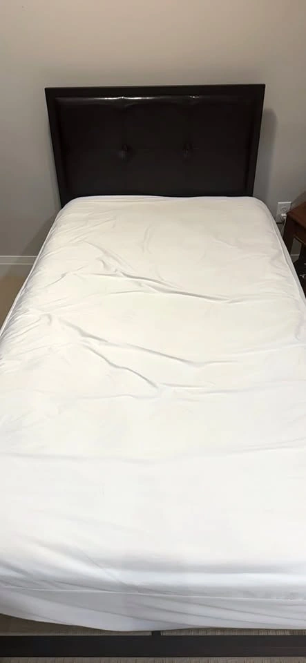 Twin mattress