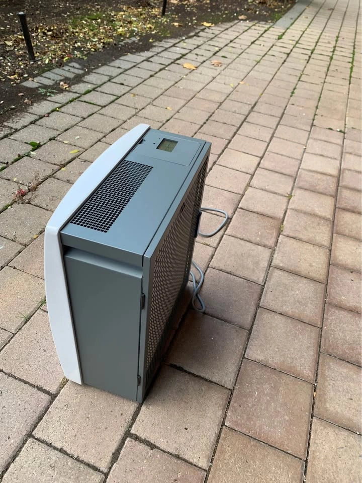 Air Purifier, Blueair 200 - photo 3