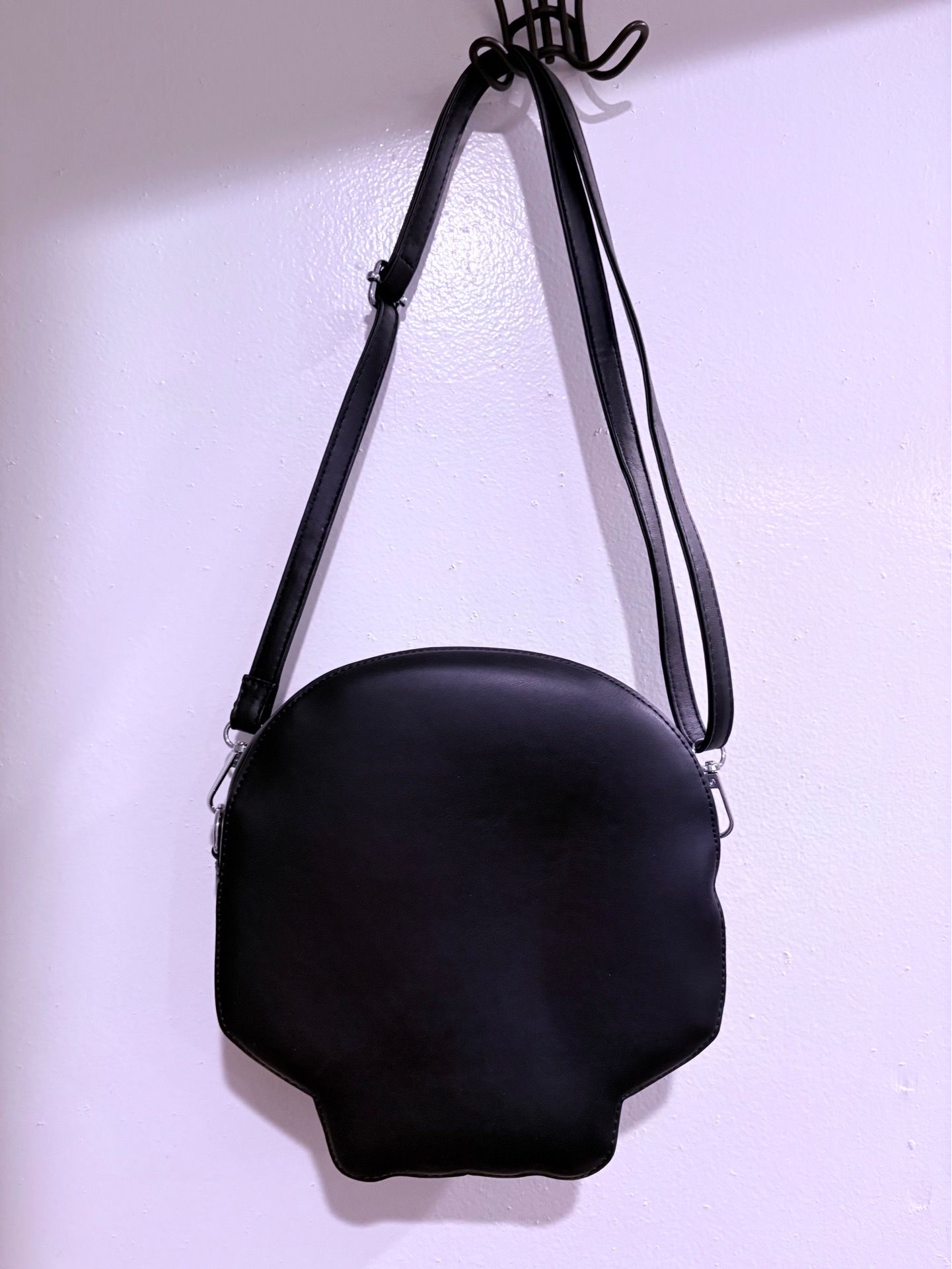 New Black and white skull crossbody bag purse - photo 2