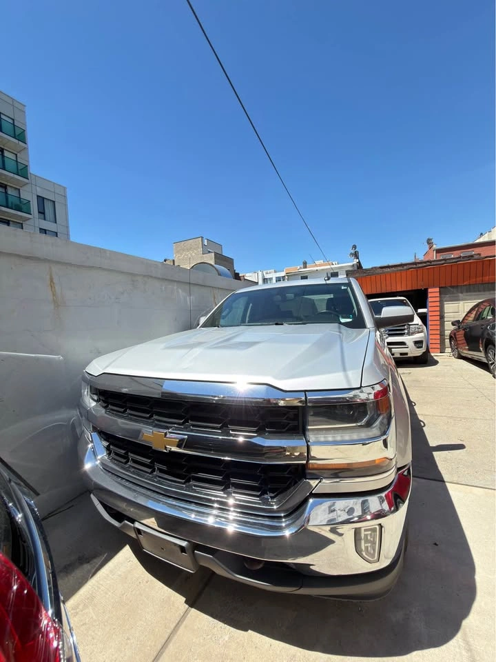 2017 Chevrolet Silverado (Classic) 1500 Regular Cab · LT - photo 2