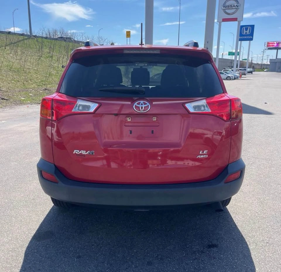 2015 Toyota RAV4 · LE - photo 3