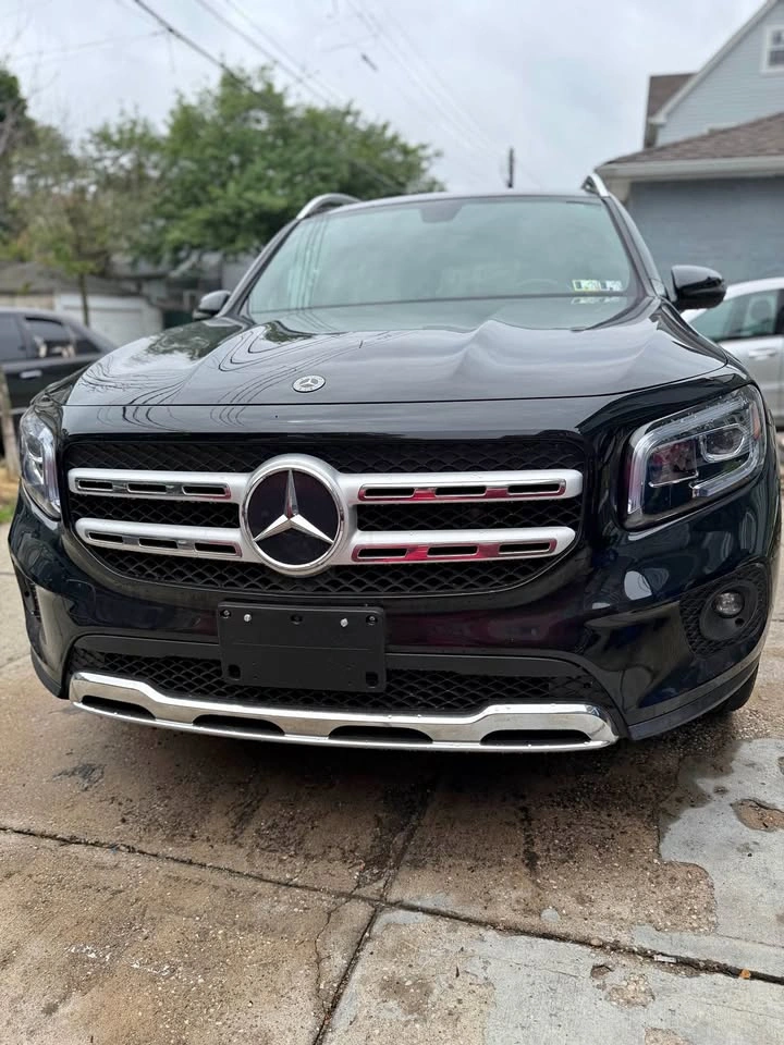 2021 Mercedes-Benz GLB 250 4MATIC Sport Utility 4D
