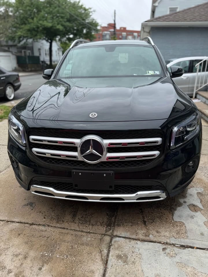 2021 Mercedes-Benz GLB 250 4MATIC Sport Utility 4D - photo 2