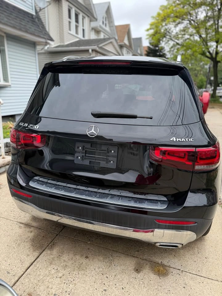 2021 Mercedes-Benz GLB 250 4MATIC Sport Utility 4D - photo 3
