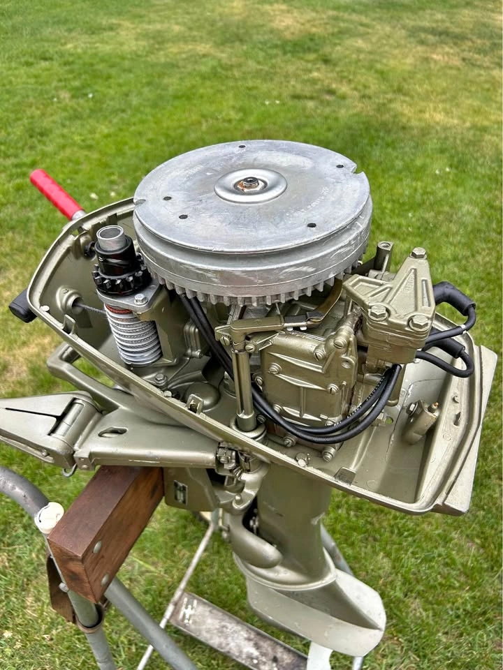 Johnson 6 HP Outboard Boat Motor