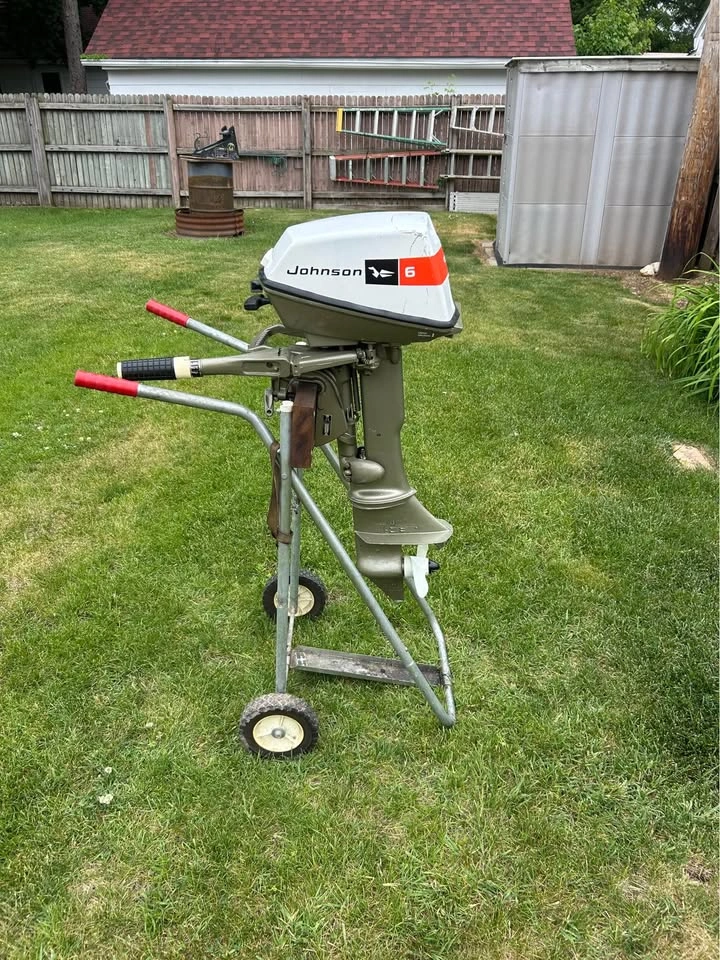 Johnson 6 HP Outboard Boat Motor - photo 2