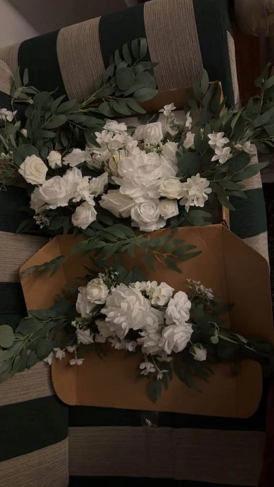 Flower garland bridal decor - photo 5