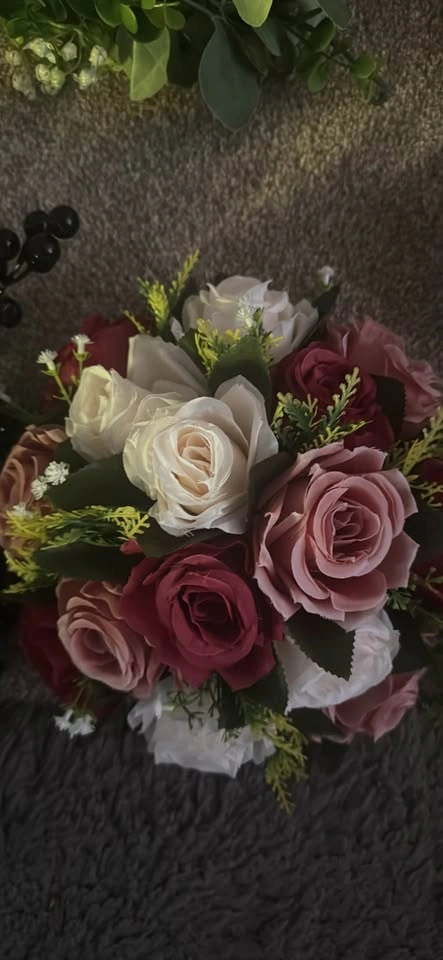 Artificial flowers and greenery decor - photo 3