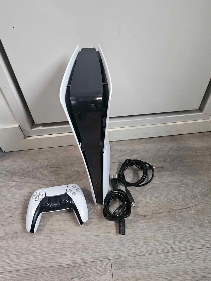 PS5 Slim Digital Edition for Sale $520 - photo 2