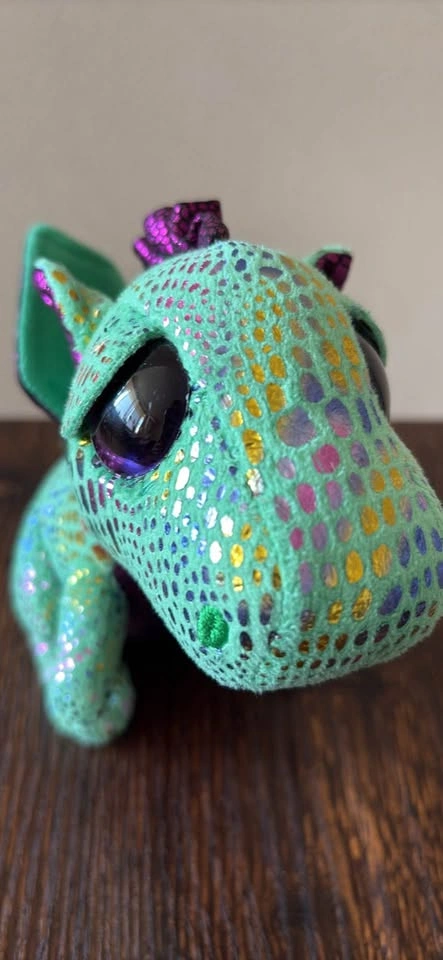 Cinder the Green Dragon, popular character from the official Ty - photo 4