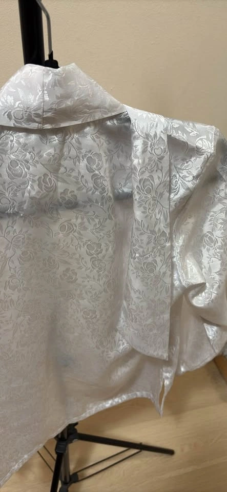 White floral satin jacquard top by Authentic Vintage BonWorth - photo 5