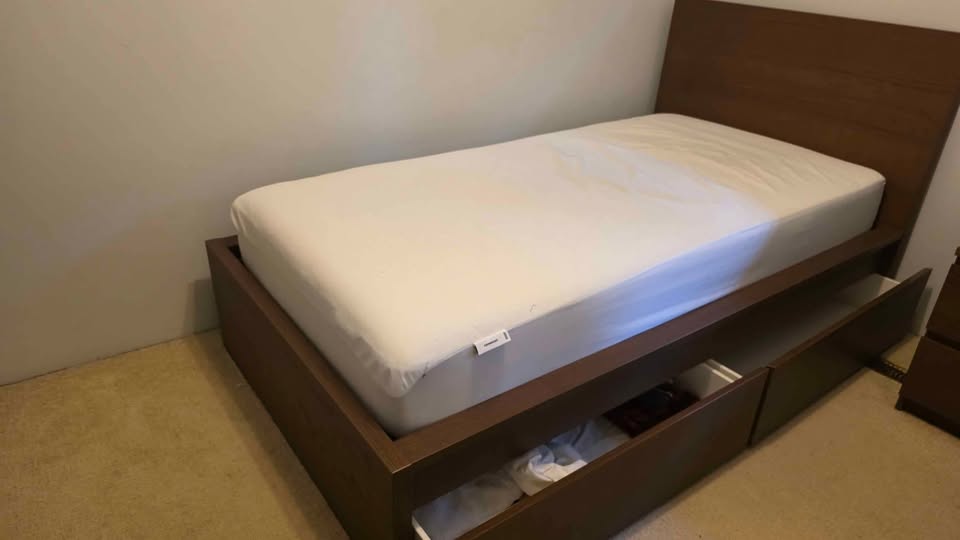 Twin bed with 2 storages and night stand - photo 3