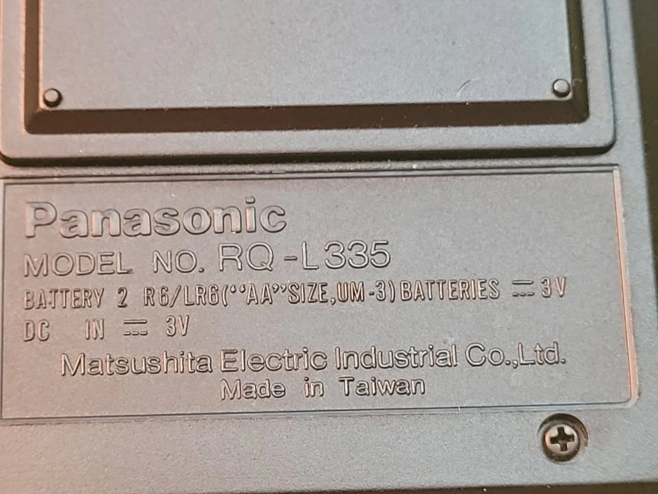 Panasonic RQ L335 Portable cassette player - photo 5