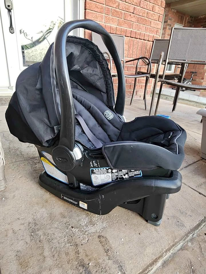 Graco SnugRide 35 Lite LX Infant Car Seat + Base – Like New