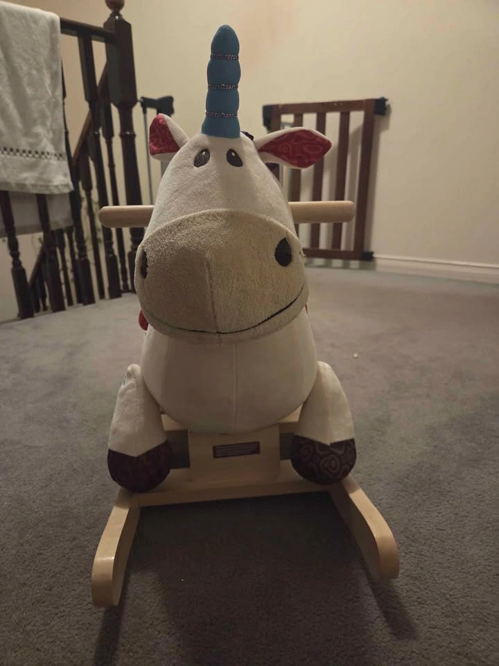 Like-New Unicorn Rocker - Perfect Toddler Gift! - photo 2