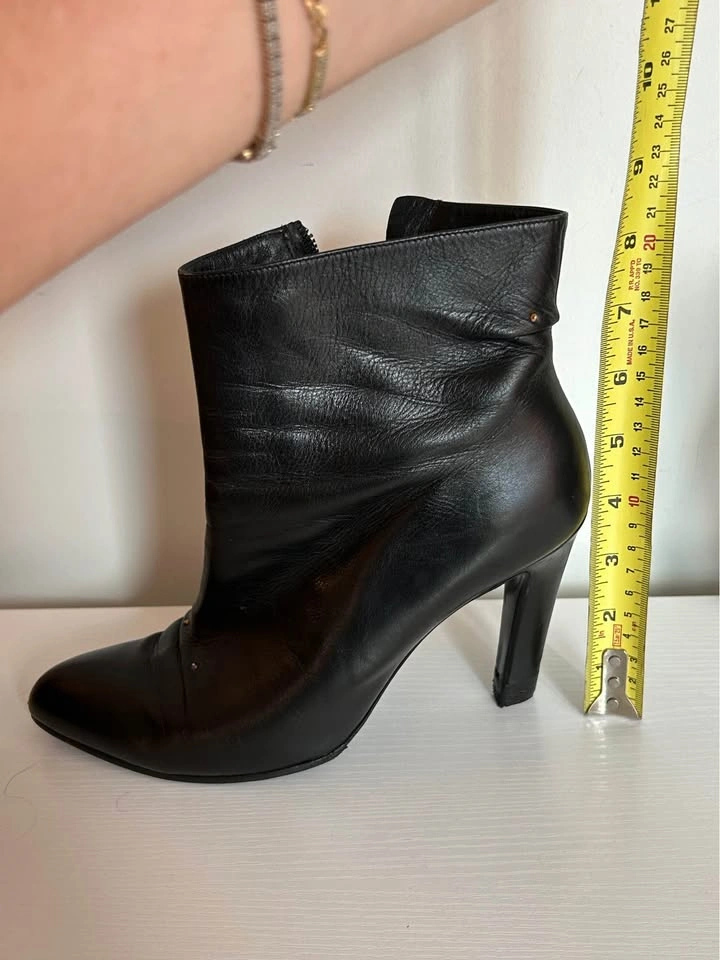 Roger Vivier Black Leather Ankle Boots EU 39 - photo 5