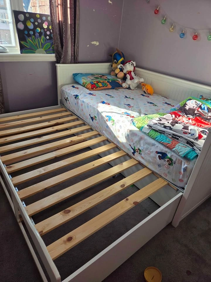 IKEA HEMNES Daybed with 3 Storage Drawers - photo 4