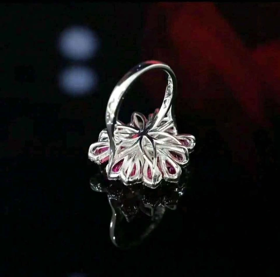 Ring and accessory for Velvet class women - photo 4