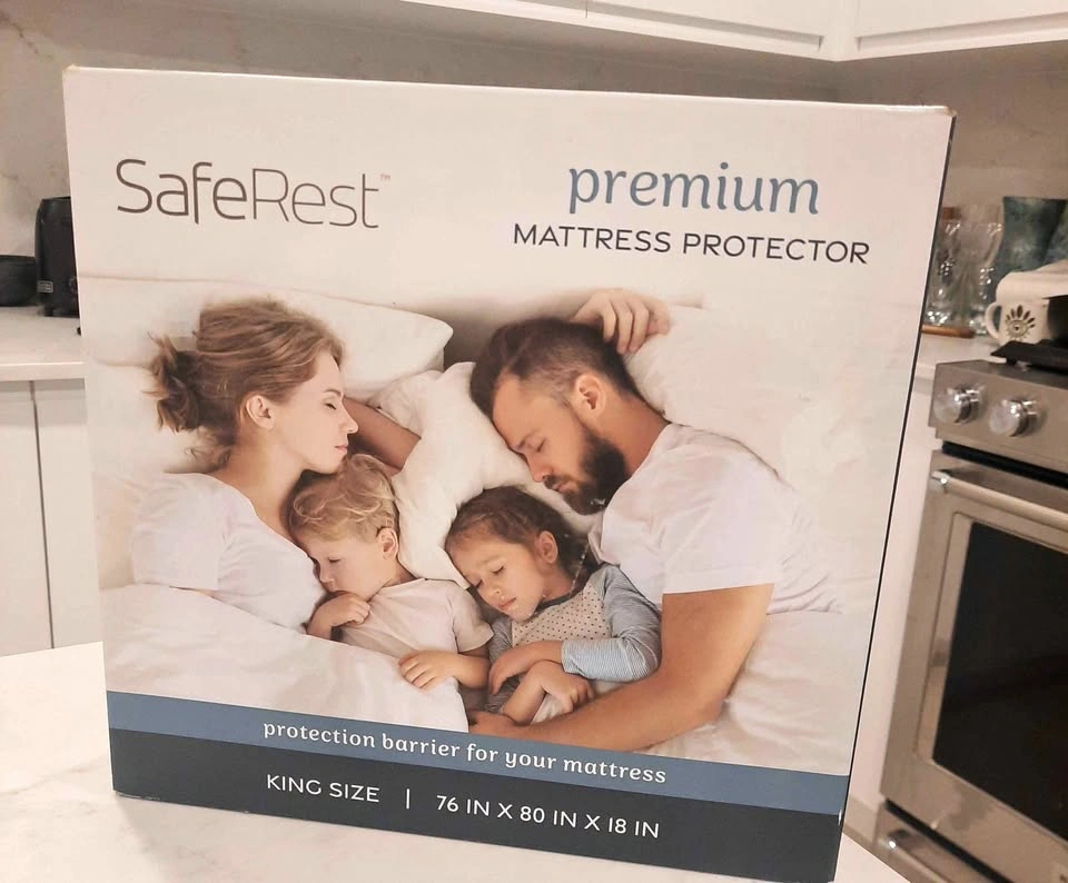 Mattress Protector ● King ● Waterproof & Hypoallergenic