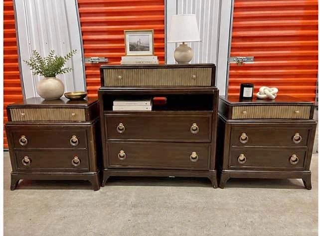 3-Piece Dark Wood Bedroom Set – Dresser + 2 Nightstands