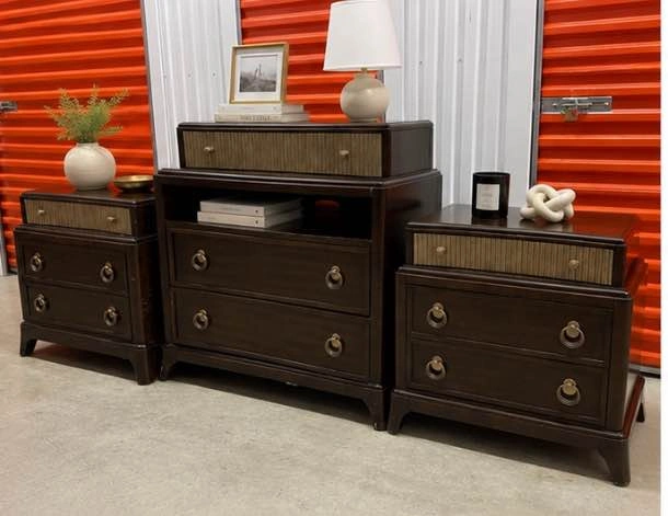 3-Piece Dark Wood Bedroom Set – Dresser + 2 Nightstands - photo 2