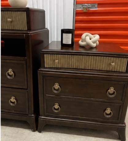 3-Piece Dark Wood Bedroom Set – Dresser + 2 Nightstands - photo 5