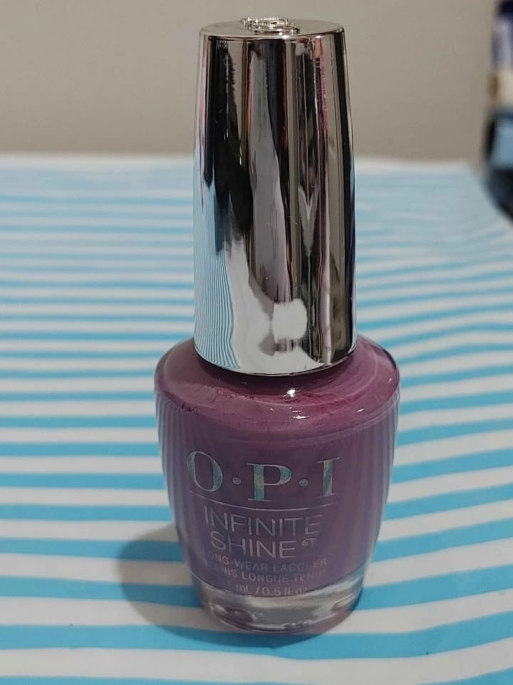 The Creme Shop X HK Nail File (New) & OPI Long Wear Lacquer - photo 4
