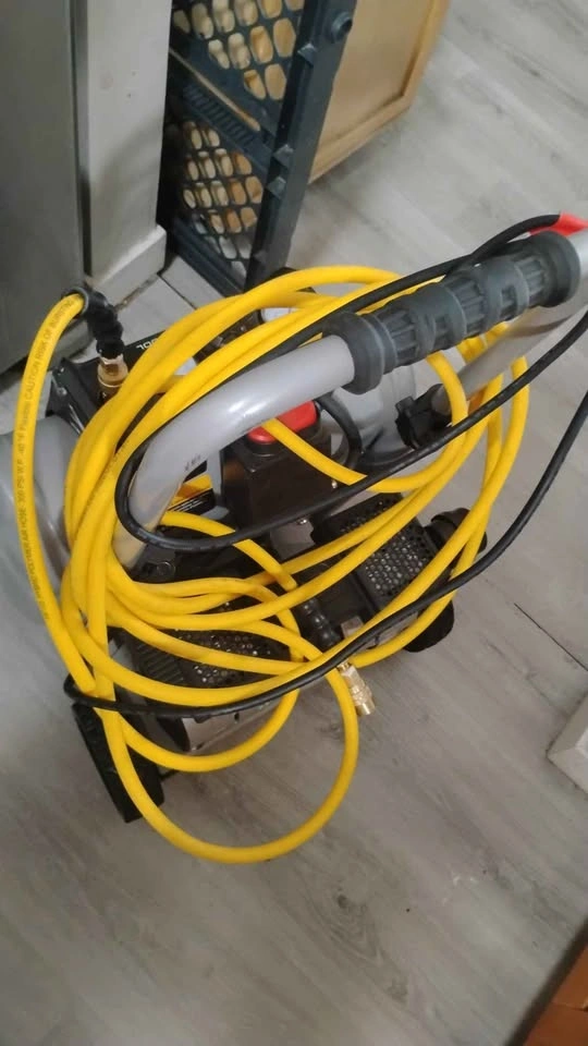 Maximum Whisper tech air compressor - photo 3