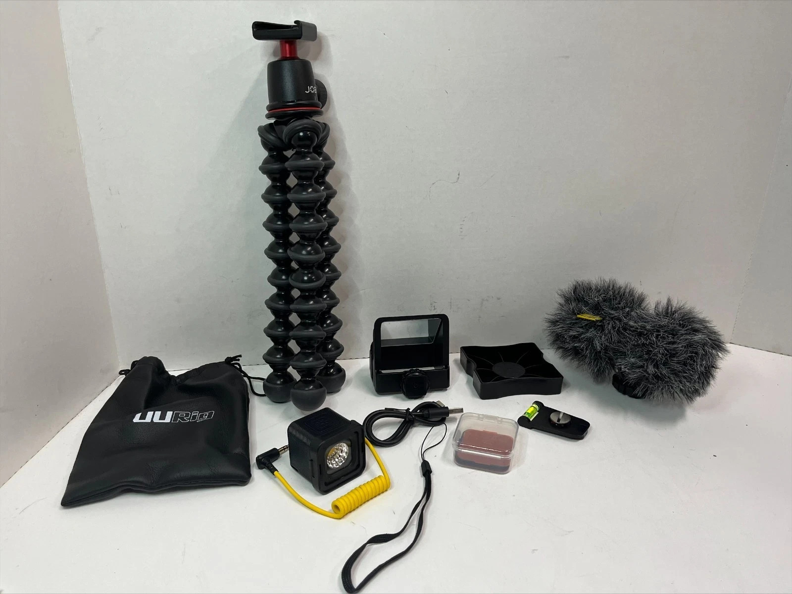 Sony Alpha A7 II - 28-70mm Lens, Bag & Accessories - photo 2