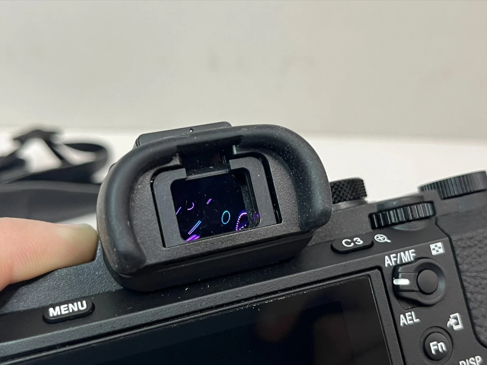Sony Alpha A7 II - 28-70mm Lens, Bag & Accessories - photo 4